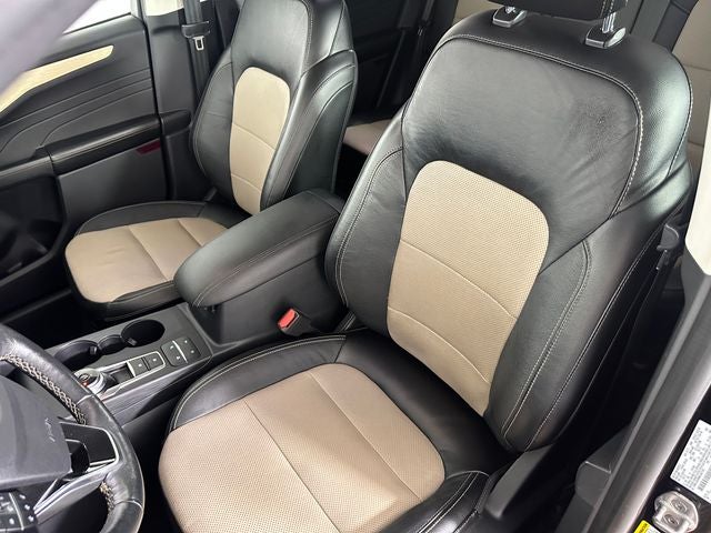 2021 Ford Escape Titanium