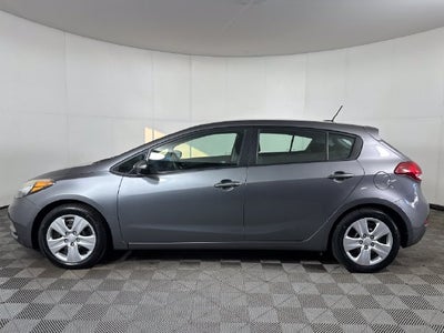 2016 Kia Forte5 LX