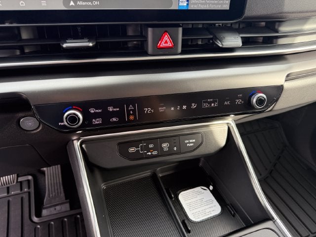 2027 Kia Carnival Hybrid EX