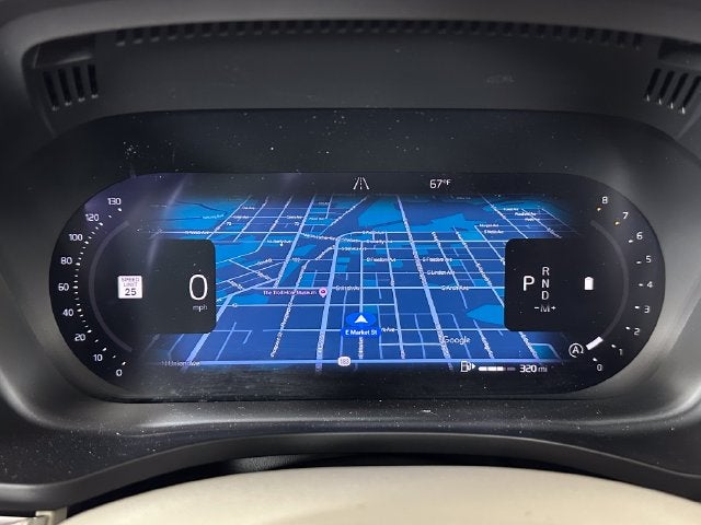 2023 Volvo XC60 B5 Plus Dark Theme