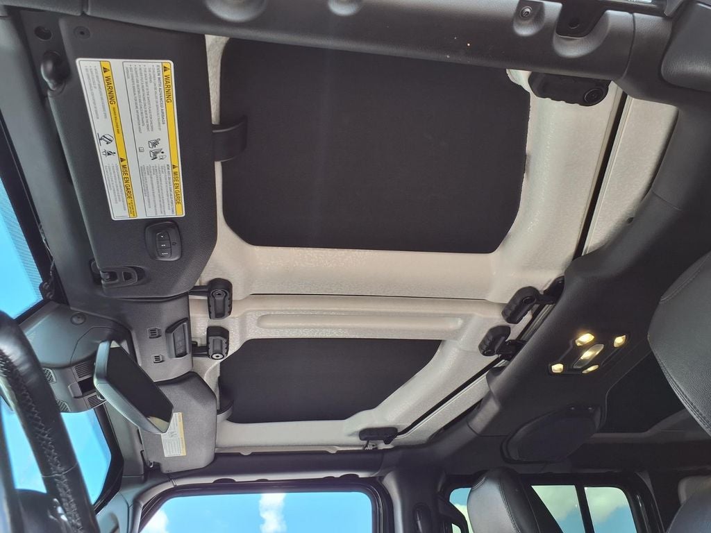 2021 Jeep Wrangler Unlimited Sahara Altitude