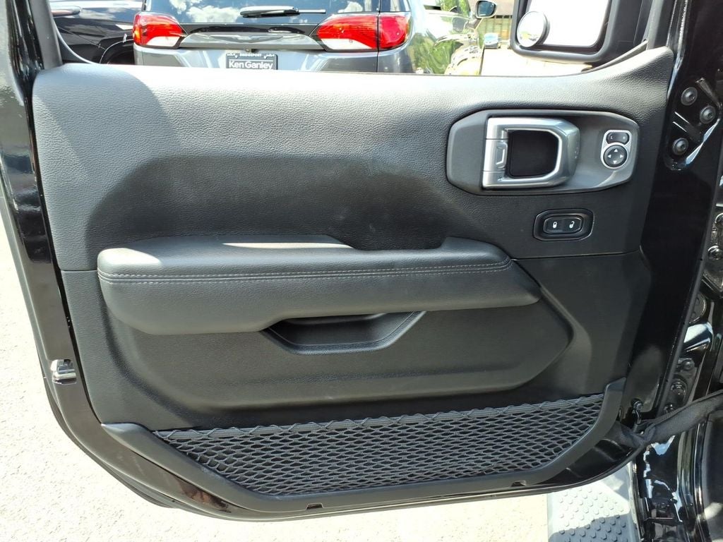 2021 Jeep Wrangler Unlimited Sahara Altitude