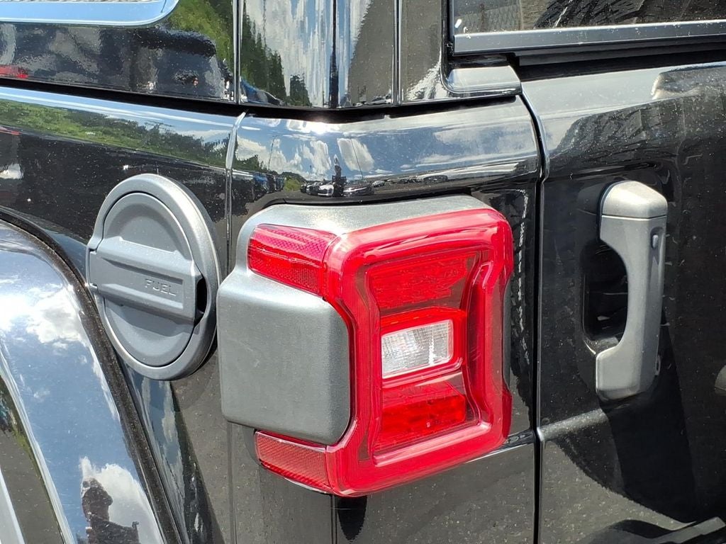 2021 Jeep Wrangler Unlimited Sahara Altitude