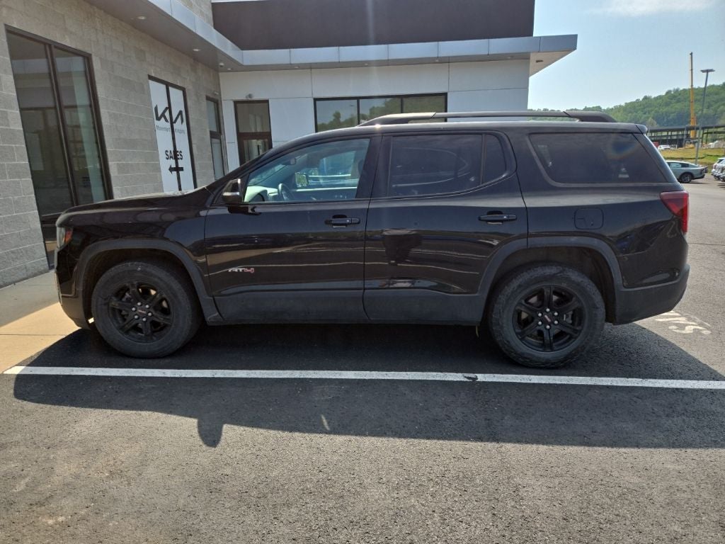 2021 GMC Acadia AT4