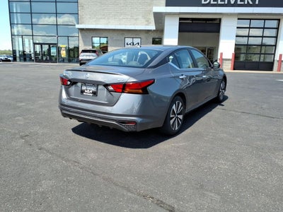 2022 Nissan Altima 2.5 SV