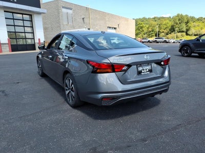 2022 Nissan Altima 2.5 SV