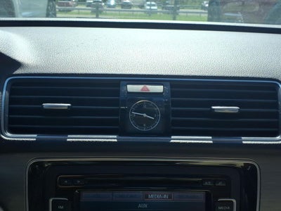 2014 Volkswagen Passat 1.8T SE