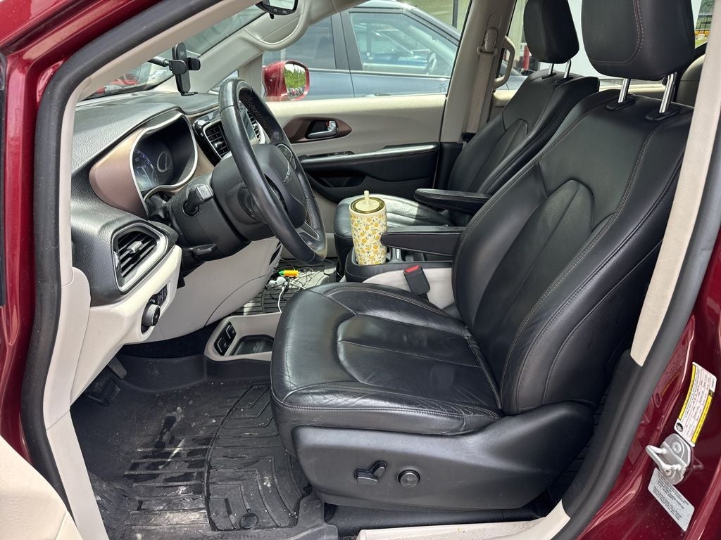 2017 Chrysler Pacifica Touring L