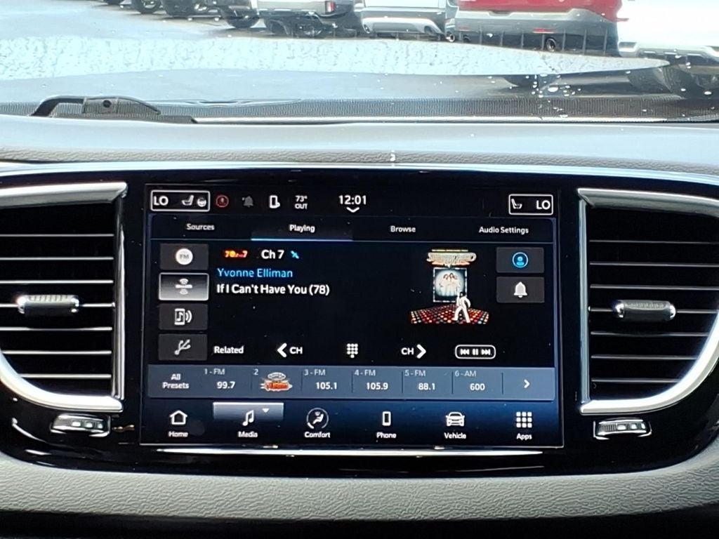 2024 Chrysler Pacifica Touring L