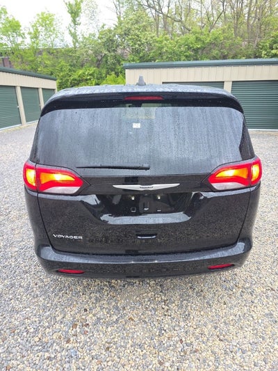2024 Chrysler Voyager LX