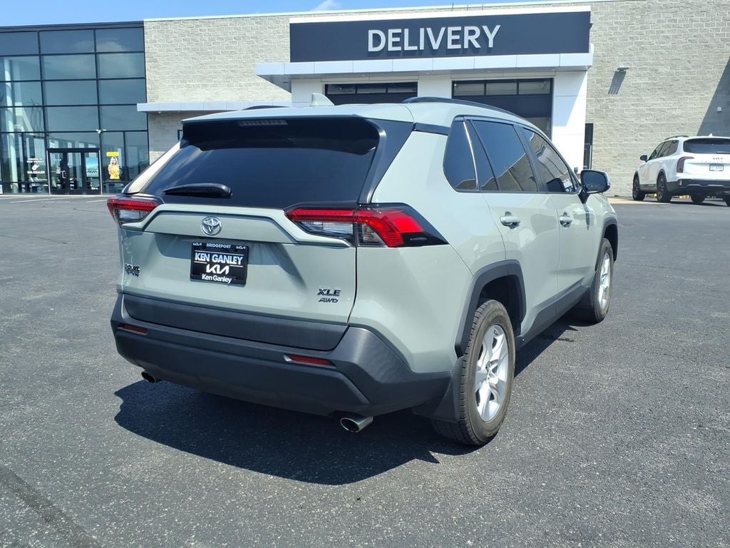 2021 Toyota RAV4 XLE