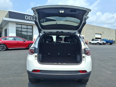 2023 Jeep Compass Latitude Lux