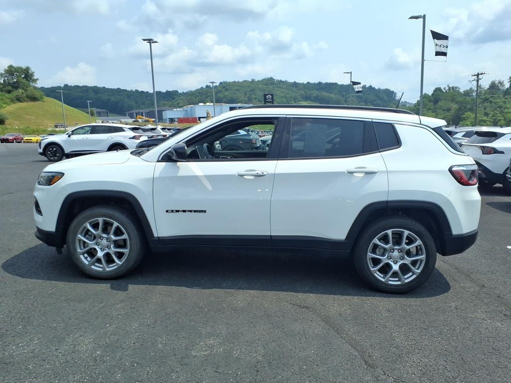 2023 Jeep Compass Latitude Lux