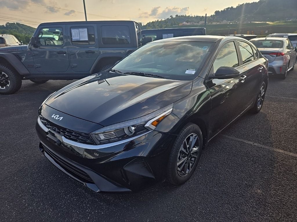 2023 Kia Forte LXS