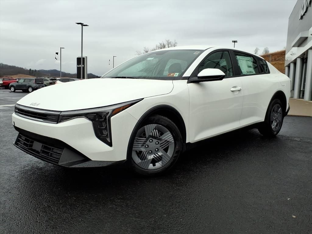 2025 Kia K4 LX