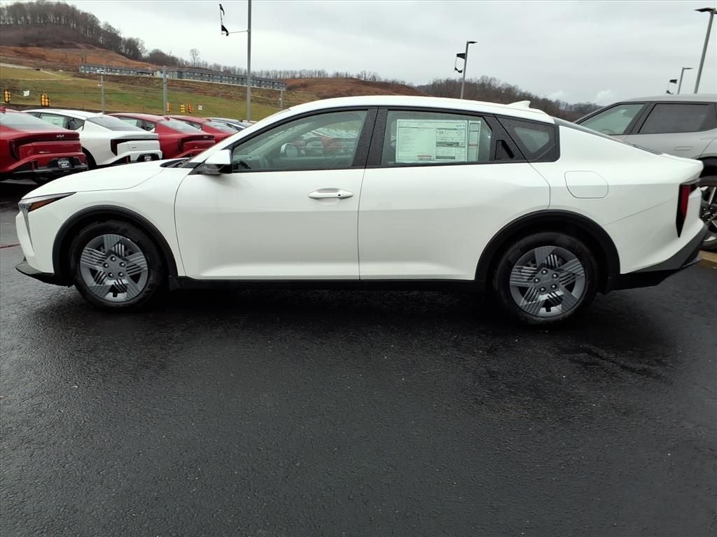 2025 Kia K4 LX
