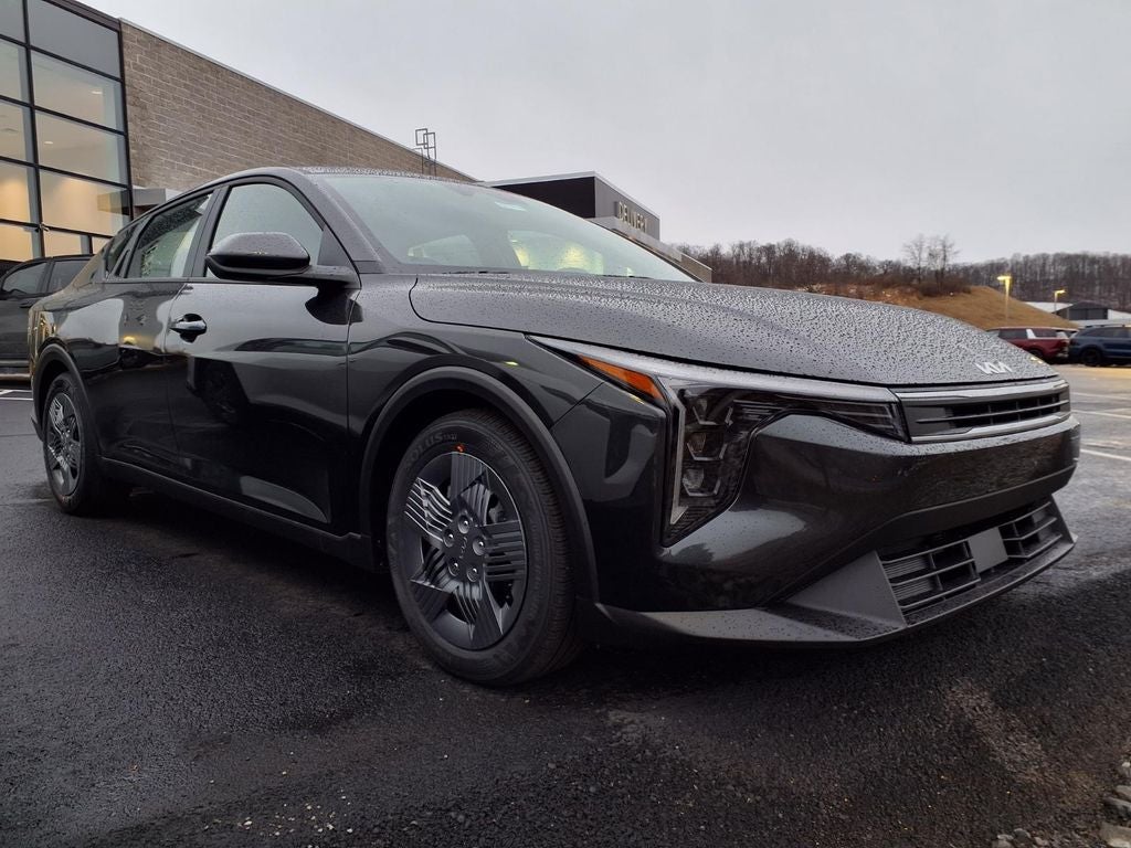 2026 Kia K4 LX