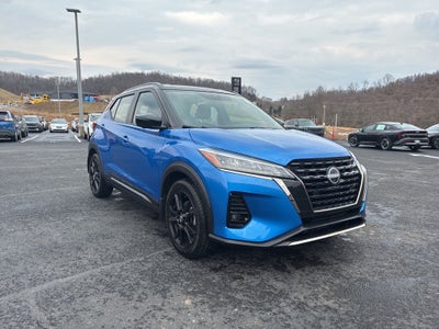 2022 Nissan Kicks SR
