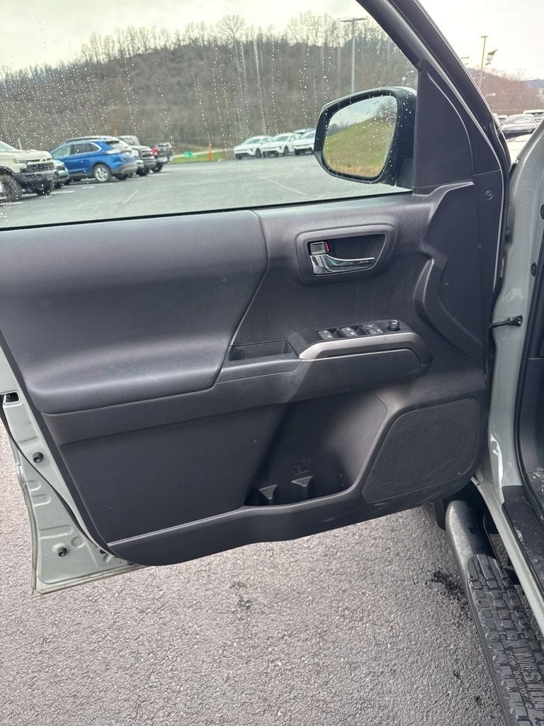 2023 Toyota Tacoma V6