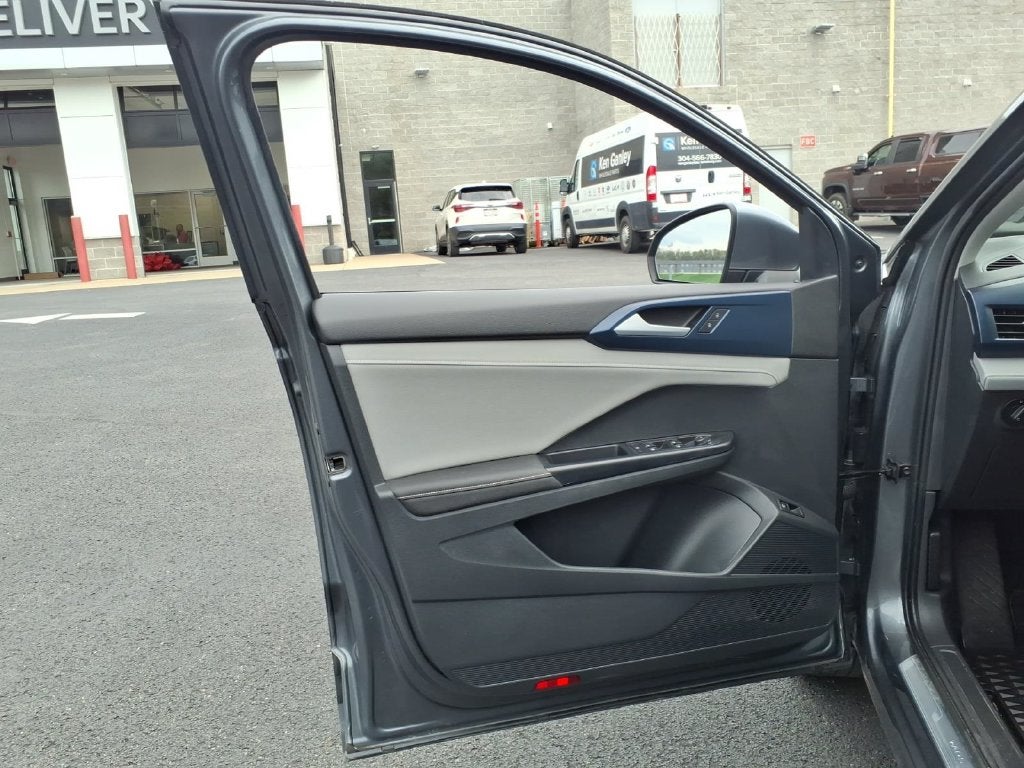 2024 Volkswagen Taos 1.5T SE