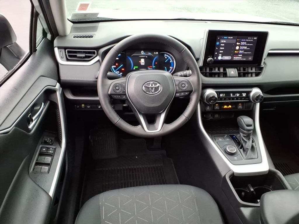 2023 Toyota RAV4 Hybrid XLE