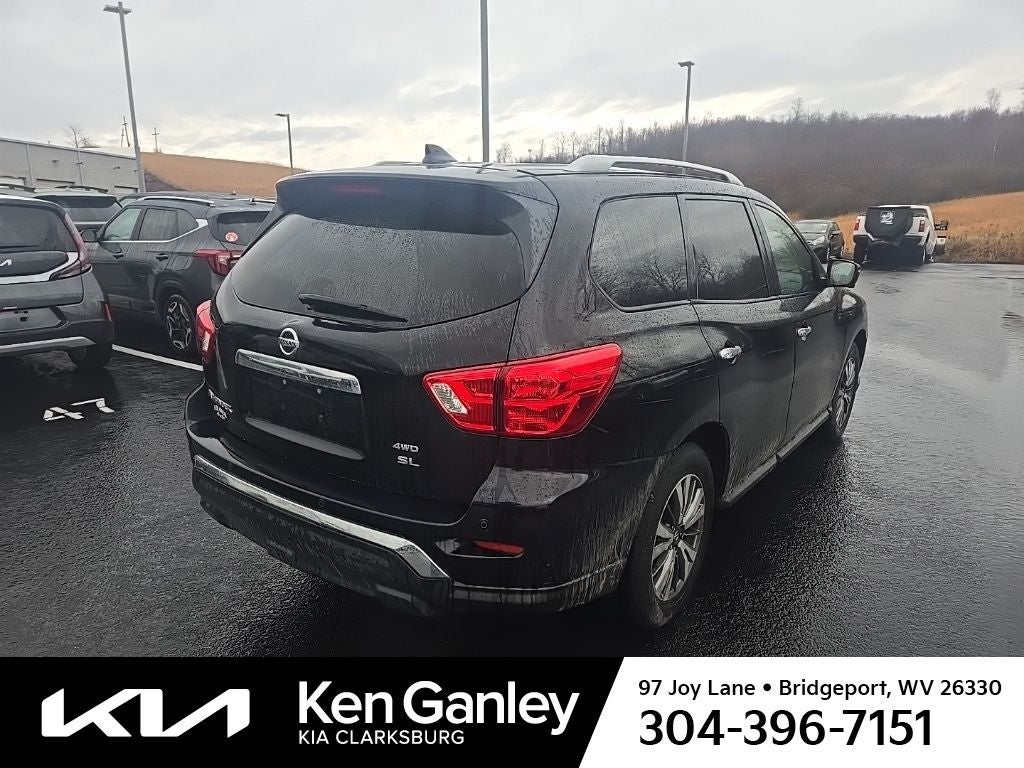 2020 Nissan Pathfinder SL