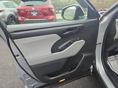 2021 Toyota Highlander Hybrid LE