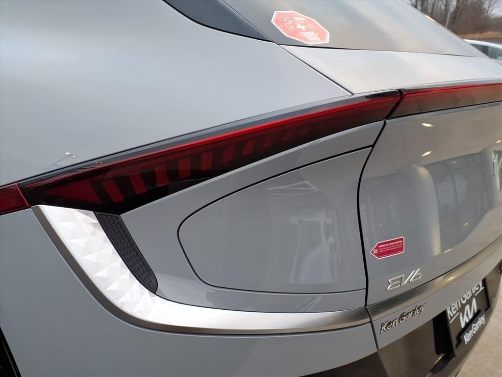 2025 Kia EV6 Wind