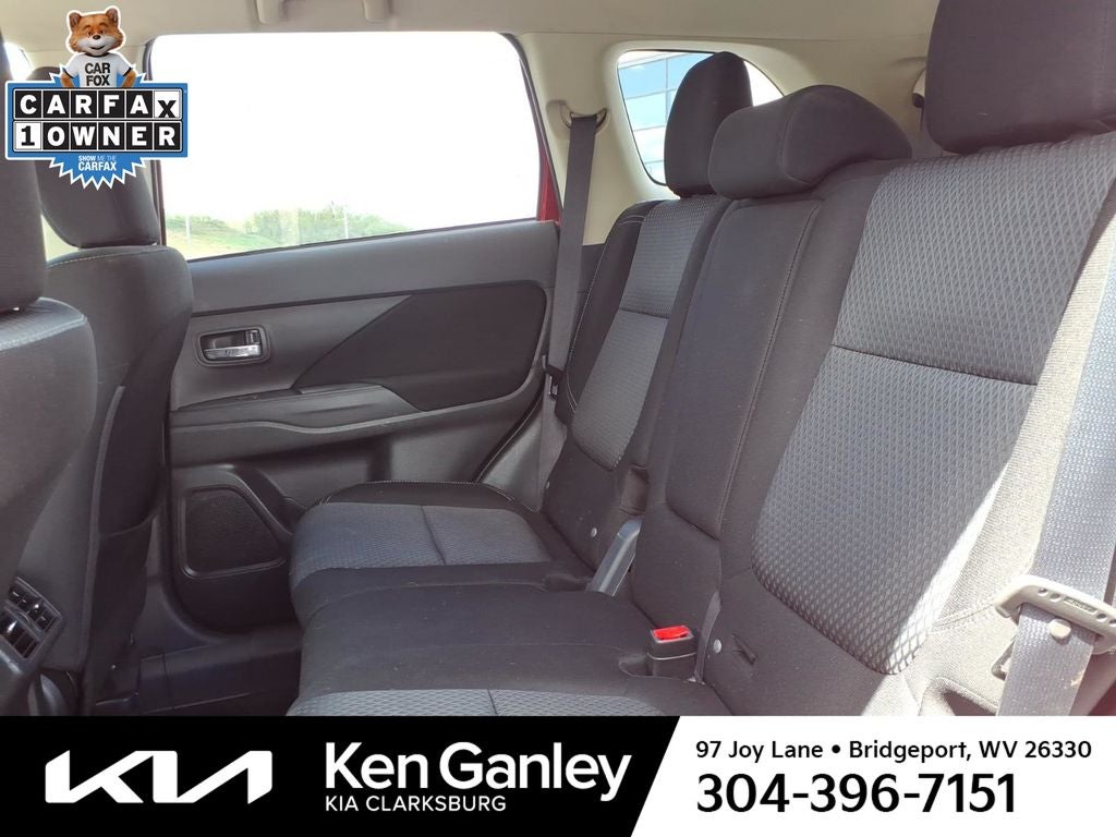 2019 Mitsubishi Outlander Base