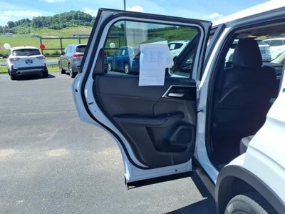 2023 Mitsubishi Outlander SE