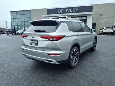 2024 Mitsubishi Outlander Base