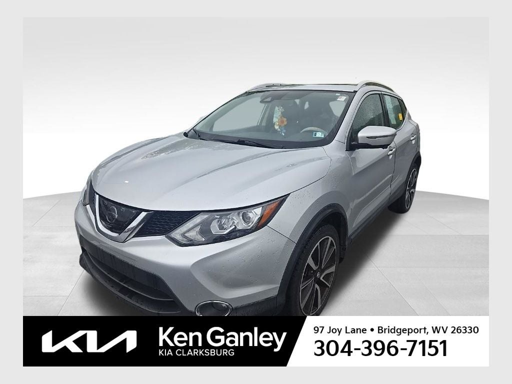 2017 Nissan Rogue Sport SL AWD's photo