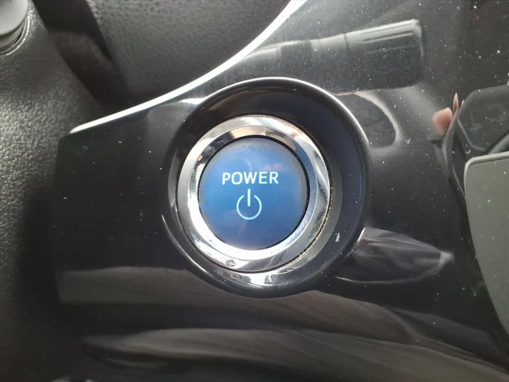 2020 Toyota Prius L