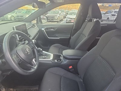 2023 Toyota RAV4 Hybrid SE