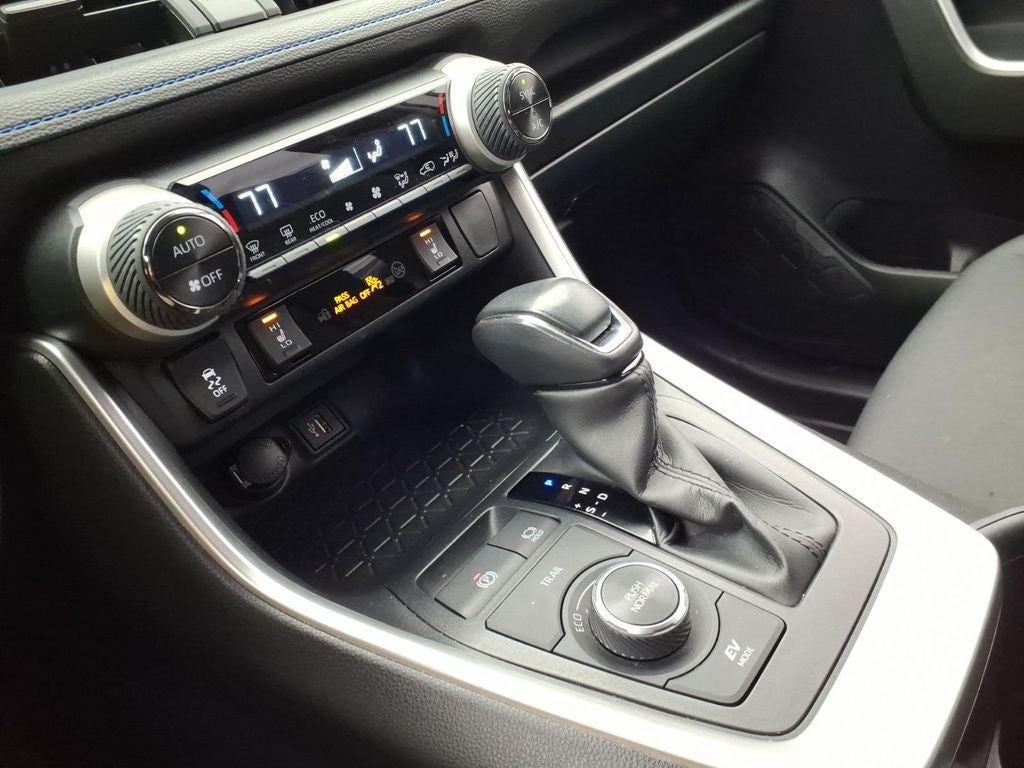 2023 Toyota RAV4 Hybrid SE