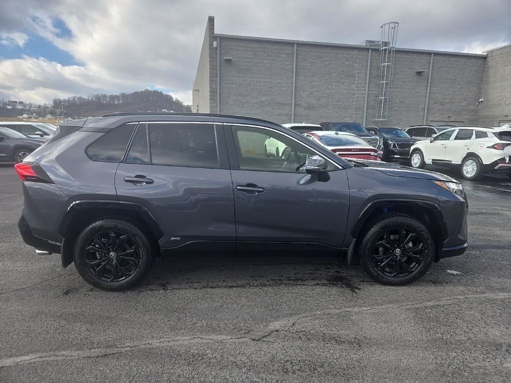 2023 Toyota RAV4 Hybrid SE