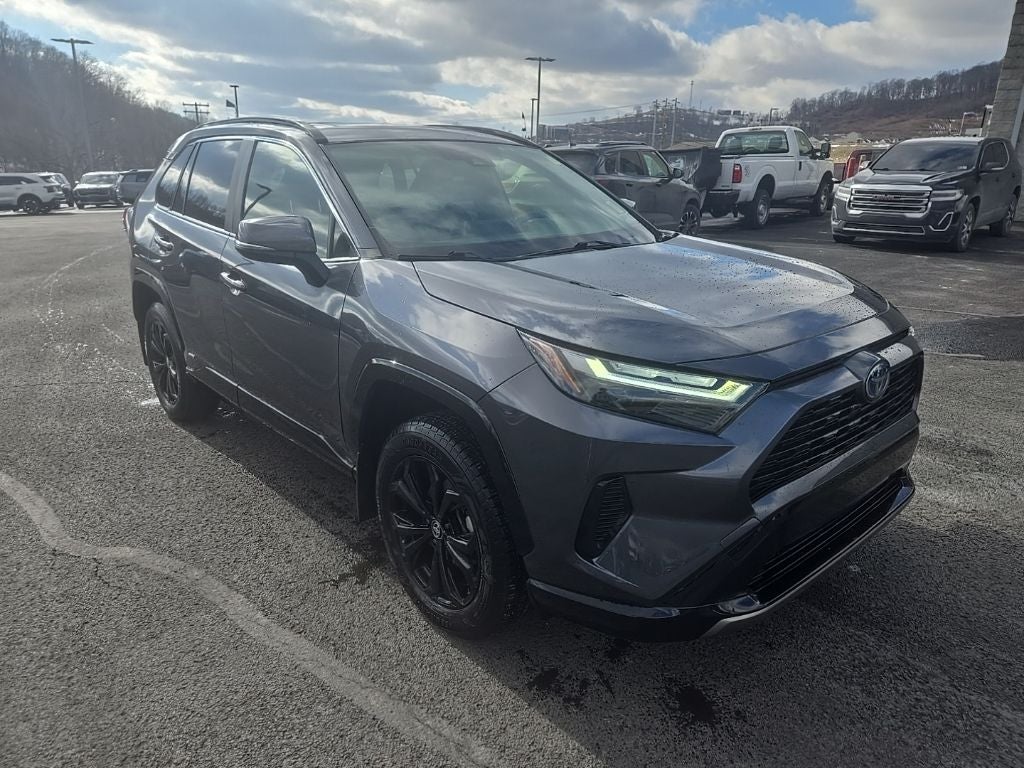 2023 Toyota RAV4 Hybrid SE