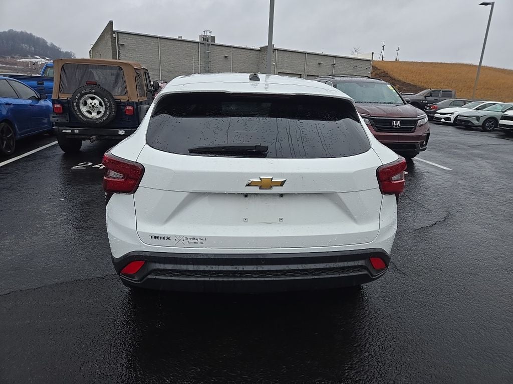 2024 Chevrolet Trax LS