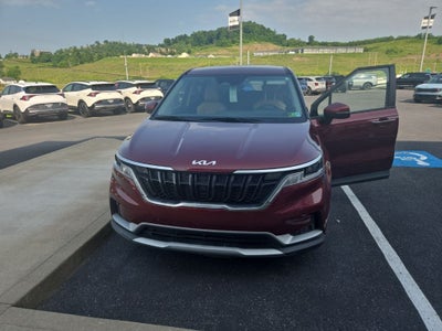 2024 Kia Carnival LX