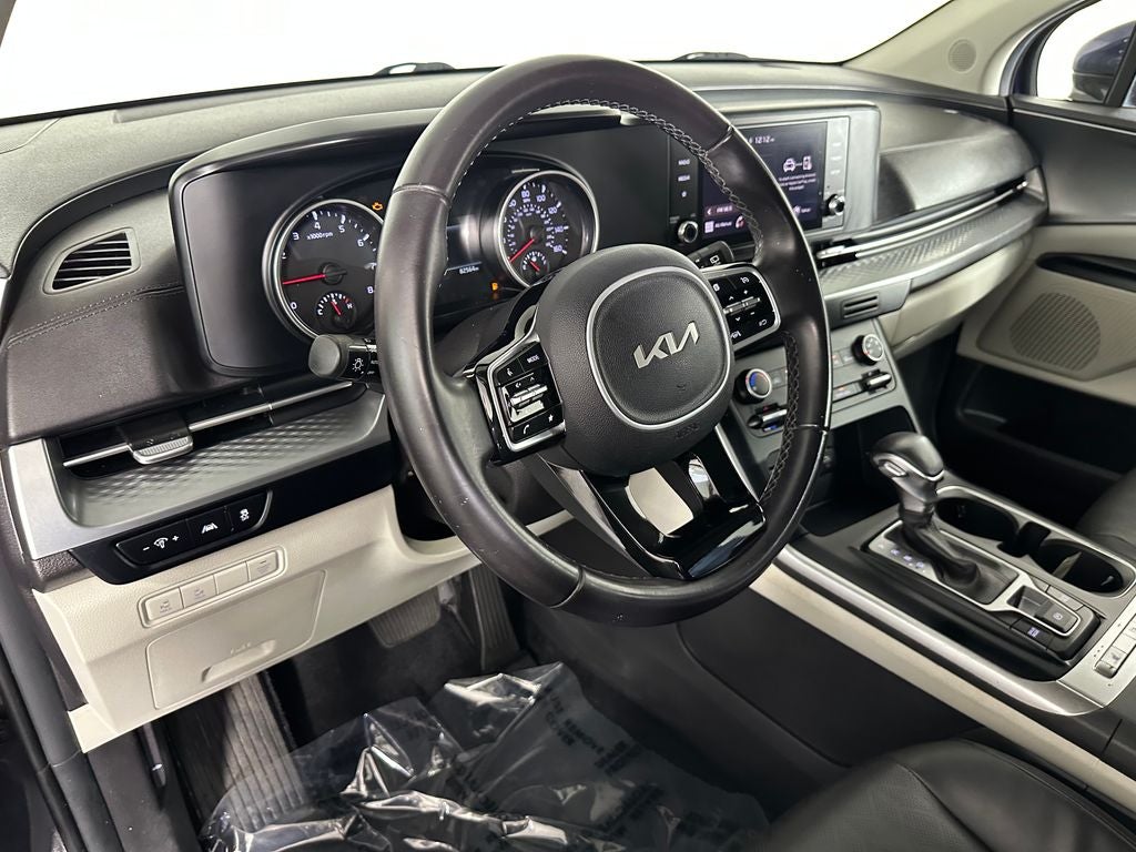 2023 Kia Carnival LX Seat Package