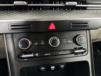 2023 Kia Carnival LX Seat Package