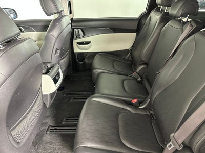 2023 Kia Carnival LX Seat Package