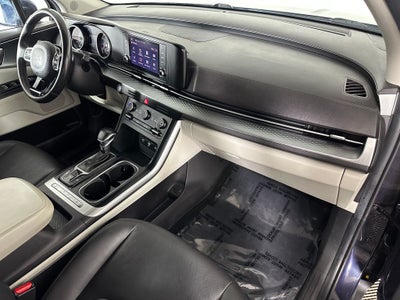 2023 Kia Carnival LX Seat Package