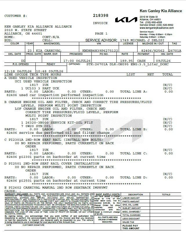 2023 Kia Carnival LX Seat Package