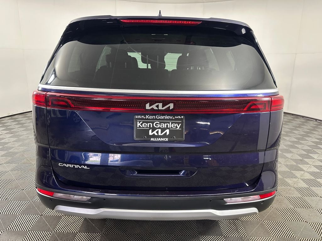 2023 Kia Carnival LX Seat Package