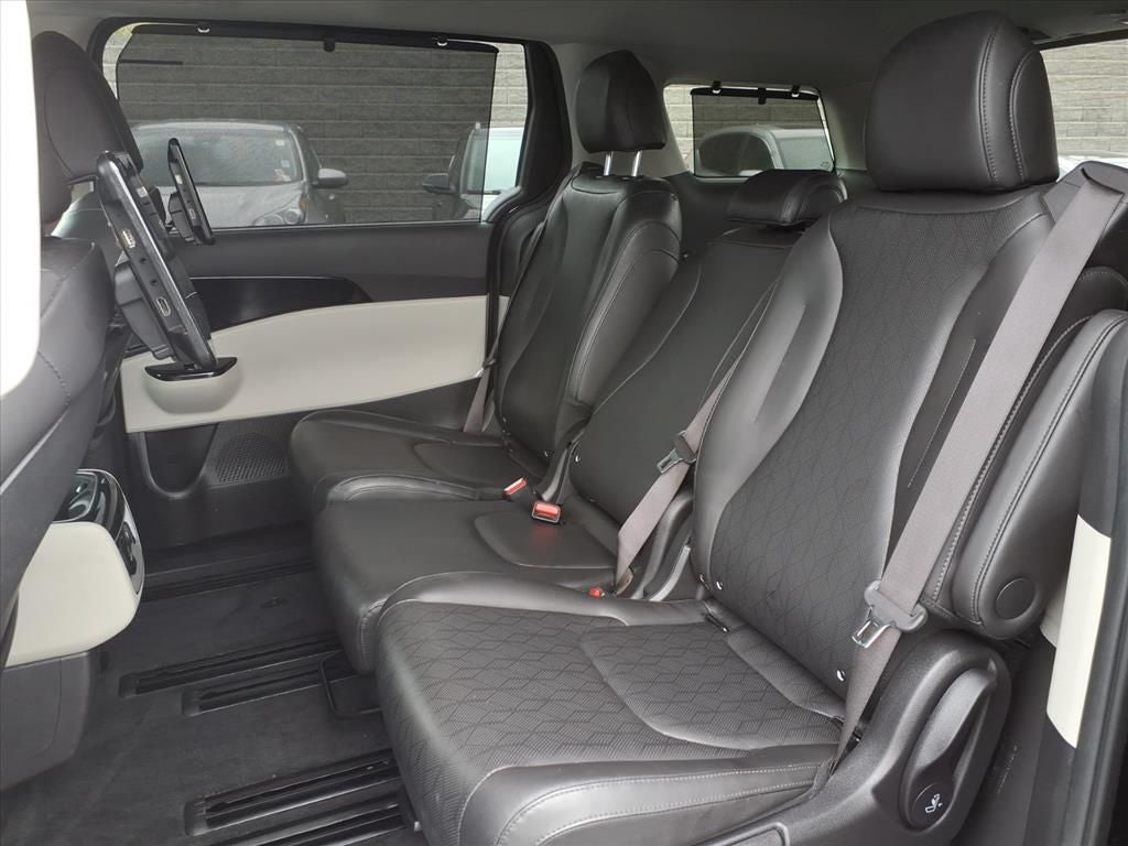 2022 Kia Carnival SX