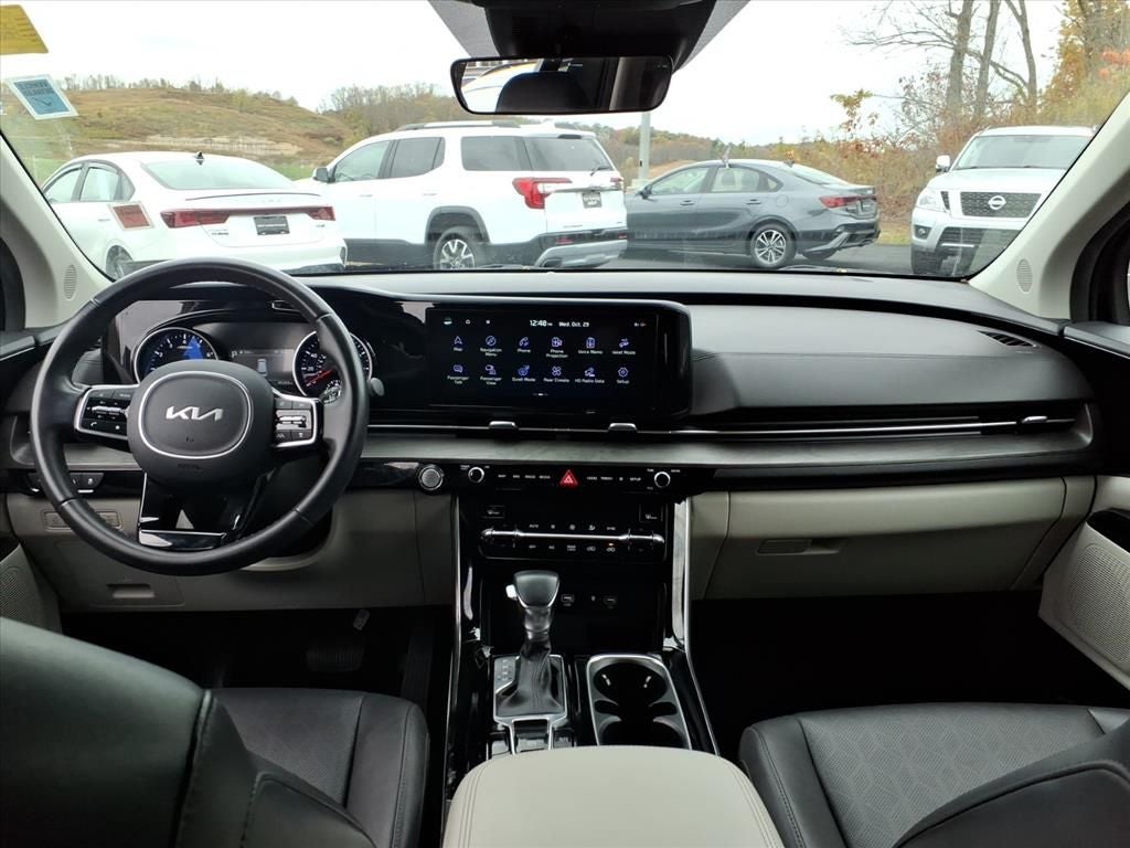 2022 Kia Carnival SX