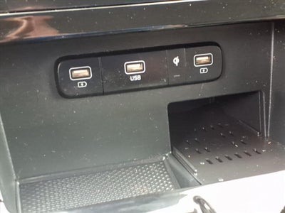 2022 Kia Carnival SX