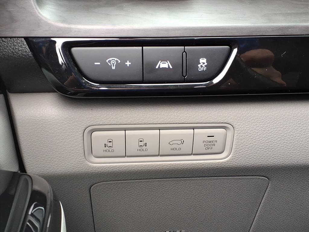 2022 Kia Carnival SX