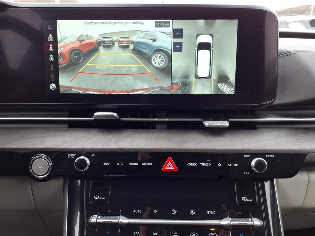 2024 Kia Carnival SX